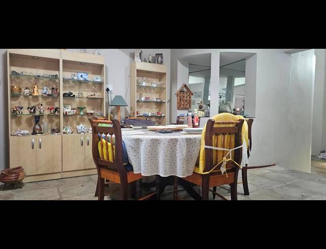 7 BEDROOM HOUSE FOR SALE IN MIDDEDORP